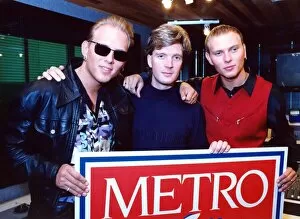 Images Dated 5th March 1992: Matt and Luke Goss of Bros at Metro FM Radio. 05 / 03 / 92