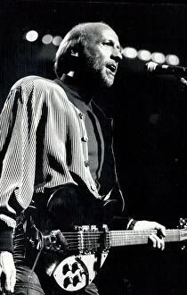 Maurice Gibb of the Bee Gees, in concert at the Birmingham NEC. 22 / 6 / 1989