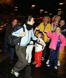 Images Dated 4th April 1998: MEL C SPORTY SPICE APRIL 1998 SPICE GIRLS GOING TO THE APPARTMENT NIGHT CLUB IN GLASGOW