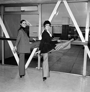 Images Dated 17th April 1975: Members of The Royal Ballet left Heathrow Airport for Tokyo today