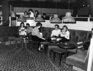 Nightclubs Gallery: MEMORY LANE PUBLICATION - THE WAY WE LOOKED (FASHION, TRENDS AND YOUTH CULTURE