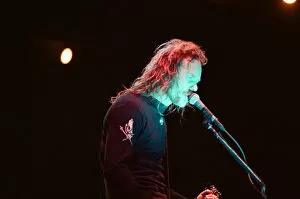 Images Dated 4th November 1992: Metallica in concert at the NEC Arena, Birmingham. James Hetfield