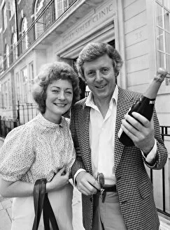 Images Dated 5th June 1982: Michael Aspel and his wife Lizzie Power leaving a Harley Street Clinic. 5th June 1982