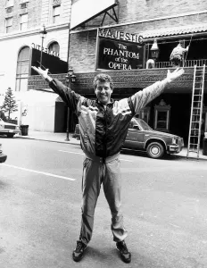 Mirror/0100to0199 00144/michael crawford 2 actor successful run phantom Mirror/0100to0199 00144/michael crawford 2 actor successful run phantom