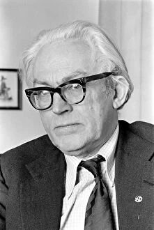 Images Dated 22nd September 1974: Michael Foot: Labour party MP. S74-5663 *** Local Caption *** planman - - 03 / 03 / 2010