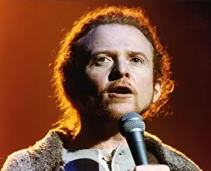 Images Dated 16th April 1993: Mick Hucknall lead singer of Simply Red in Concert
