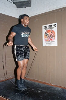 01159 Gallery: Mike Tyson in his training camp ahead of his bout with James Bonecrusher Smith