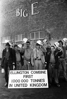 Images Dated 1st October 1986: Miners at Ellington celebrate digging out 1, 000, 000 tonnes of coal