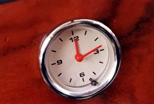 Mini Cooper May 1999 red car interior clock Mini Cooper May 1999 red car interior clock