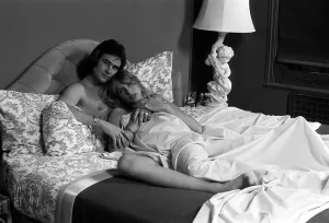 00000 Prints: Barry Sheene Print at Home in Bed, 1977