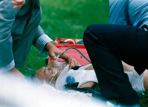 00000 Prints: Lester Piggott Receives Treatment After Falling from Coffe n Cream Print