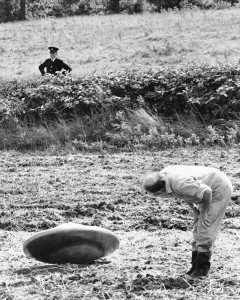 00000 Prints: UFO Inspected by Farmer Jennings, Print