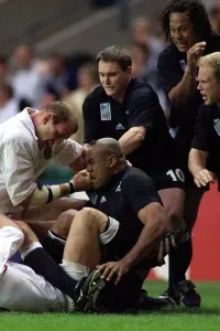 00005 Prints: Lawrence Dallaglio Print: England Rugby Player Punches Jonah Lomu