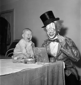 00008 Prints: Wimpey the Clown Print, December 1947