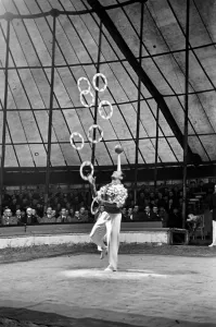 00015 Prints: Bertram Mills Circus Print, Luton 1950