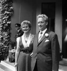 00021 Prints: Tennis Wedding Print - Violette Rigollet and Count Aluensleben