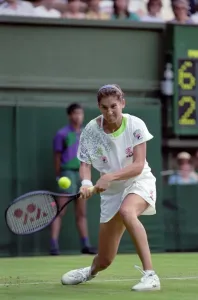00022 Prints: Wimbledon Print: Monica Seles in Action