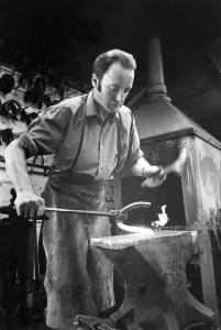 00022 Prints: Blacksmith Joe Baty Print: Horseshoes