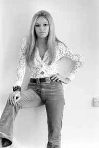 00027 Prints: Hippy Style Print 1969