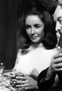 00028 Prints: Elizabeth Taylor Print, July 1969 Charity Benefit