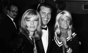 00029 Prints: Dirk Bogarde Print with Julie Christie and Monica Vitti