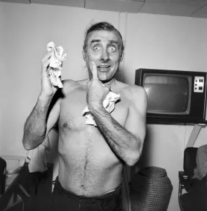 00032 Prints: Black and white print of Spike Milligan in character as a Pakistani man