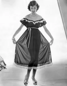 00034 Prints: Reveille Fashions May 1958 Print