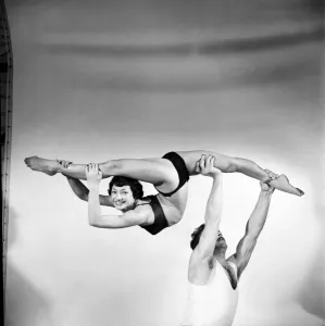 00035 Prints: Entertainment Contortionist Print