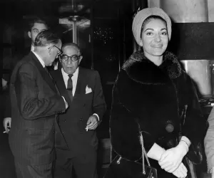 00037 Prints: Maria Callas leaving the Savoy Hotel Print