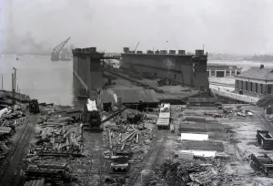 00038 Prints: Southampton Floating Dock Print, May 1932