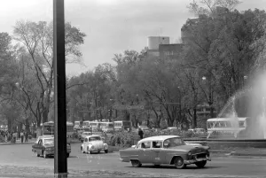 00039 Prints: General Street Scenes of Mexico City Print, January 1968