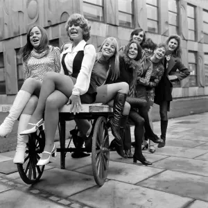 00040 Prints: Manchester University Theatre Print, December 1969
