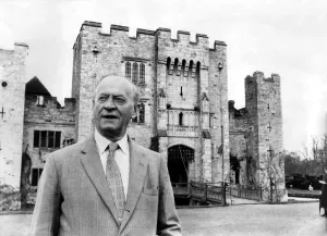 00043 Prints: Print of Hever Castle featuring Lord Astor