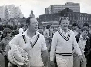00043 Prints: Geoffrey Boycott Print 1978