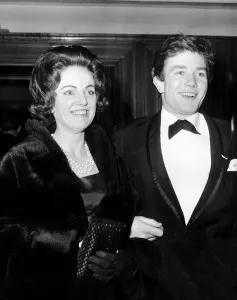 Albert Finney and Sister Rose Print (00046)