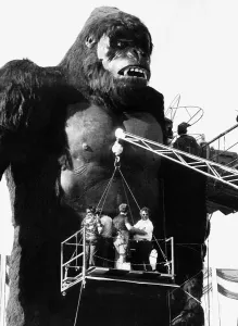 00046 Prints: King Kong 60ft Mechanical Model Print (00046)