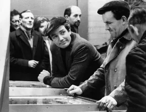 00053 Prints: Albert Finney and Colin Blakely in Manchester Amusement Arcade Print November 1966