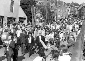 Durham Miners Gala Print - Crowds Enjoy the March