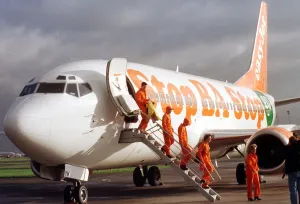 00058 Prints: Easyjet 737-300 Print - Brussels Airport Demonstration 1998