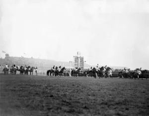 00059 Prints: 1952 Grand National False Start Print: Horses Break Away