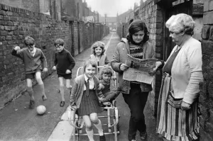 00059 Prints: Pringle Street Revitalization: A Liverpool Print, March 1971