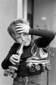 00061 Prints: 9 Year Old Heath Vosper Print December 1980