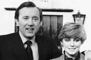 00065 Prints: David Frost Print with Lynne Frederick