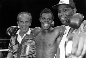 00066 Prints: Kirkland Laing Post-Fight Print May 1990