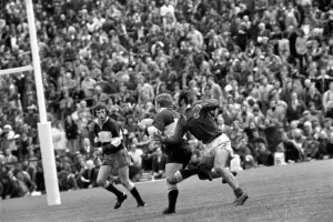 00068 Prints: Rugby Union Print: London Welsh v Loughborough College 1975