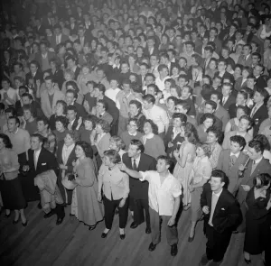 00077 Prints: Bill Haley at Hammersmith Palais Print 1957