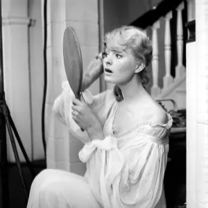 00077 Prints: Pinewood Studios 1957 Print: Wardrobe and Make-up Preparation