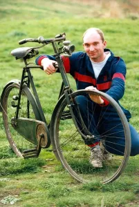 00078 Prints: Brian McElvogue with 99 Year Old Elswick Bike Print