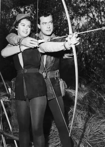 00079 Prints: Richard Greene and Patricia Driscoll Print as Robin Hood and Maid Marian