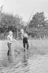 00087 Prints: Youngsters Fishing on Print, 22nd August 1983